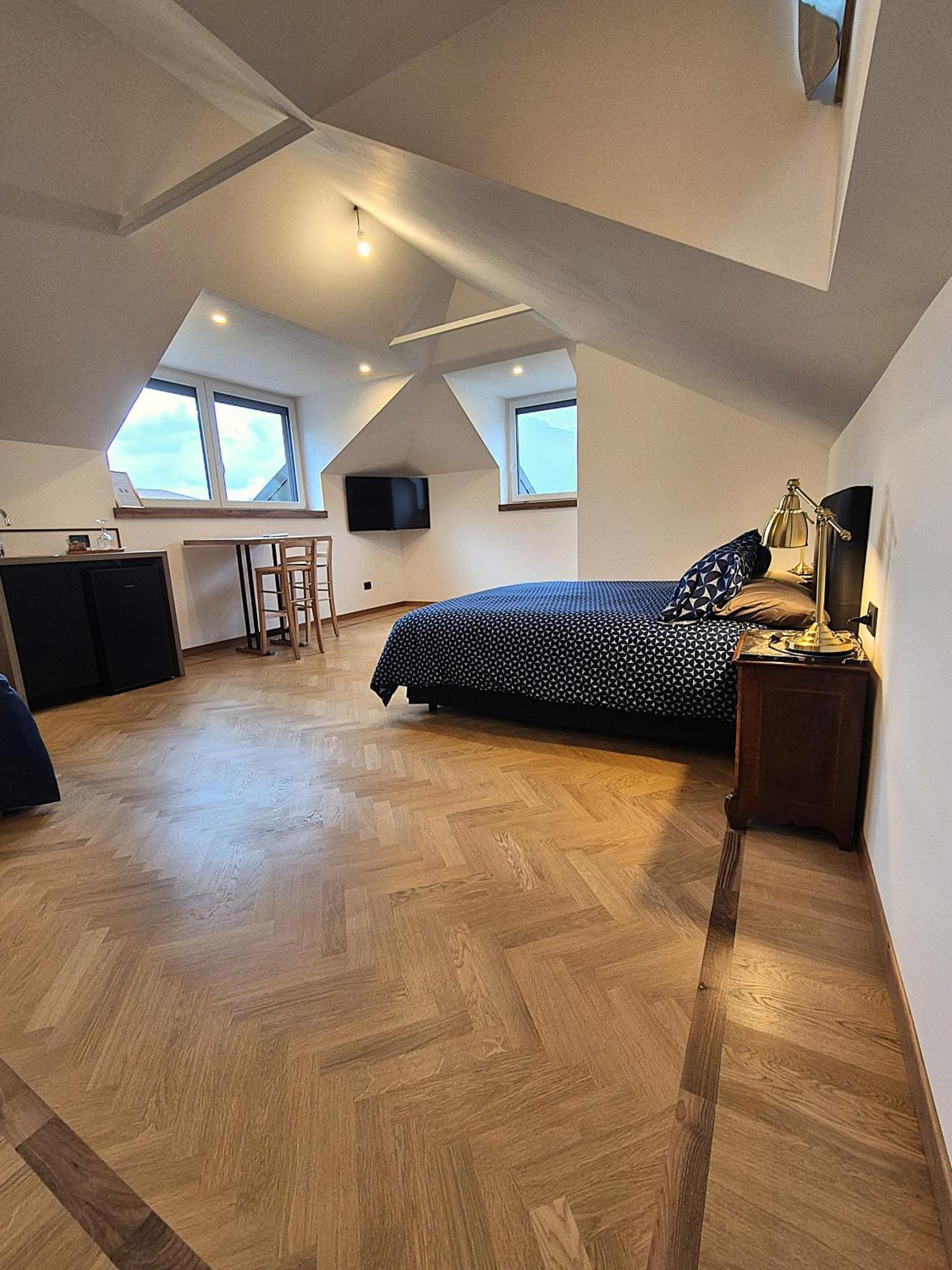Residenza Laurum Mandello del Lario Exteriör bild