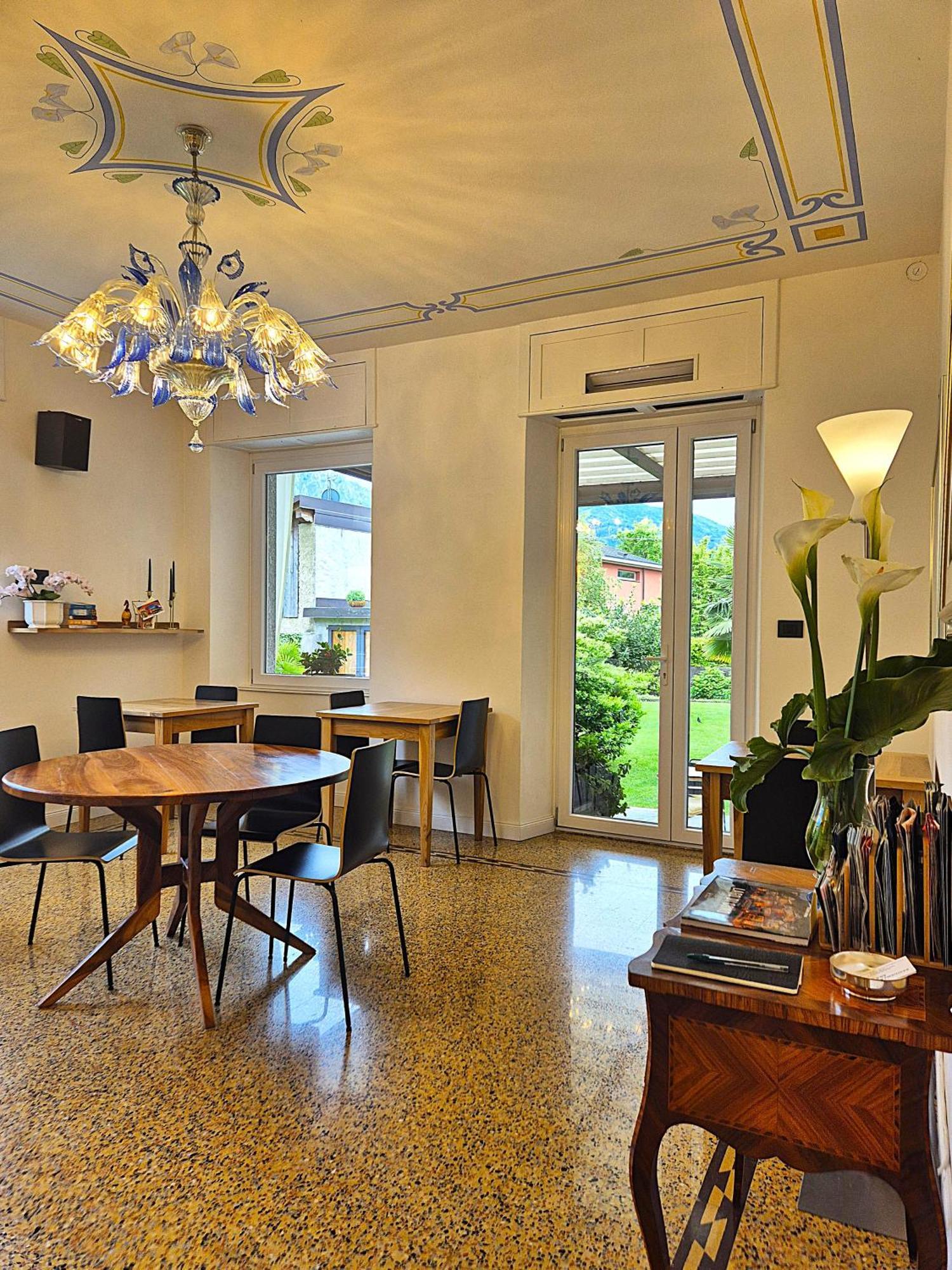 Residenza Laurum Mandello del Lario Exteriör bild